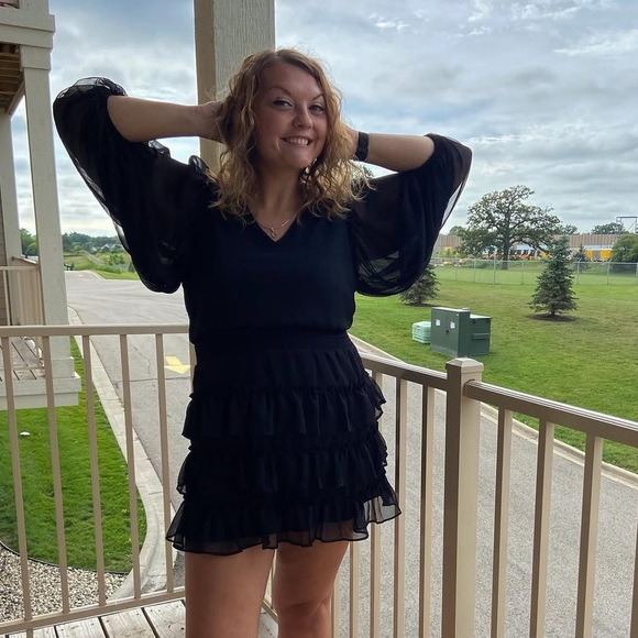 Elegant Black Ruffle Dress - Picture 1 of 5